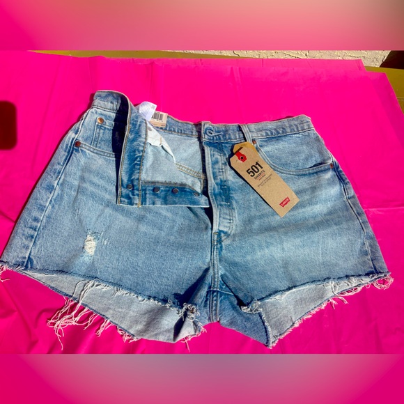 Levi’s shorts size 33 high rise New With Tags - Picture 4 of 13